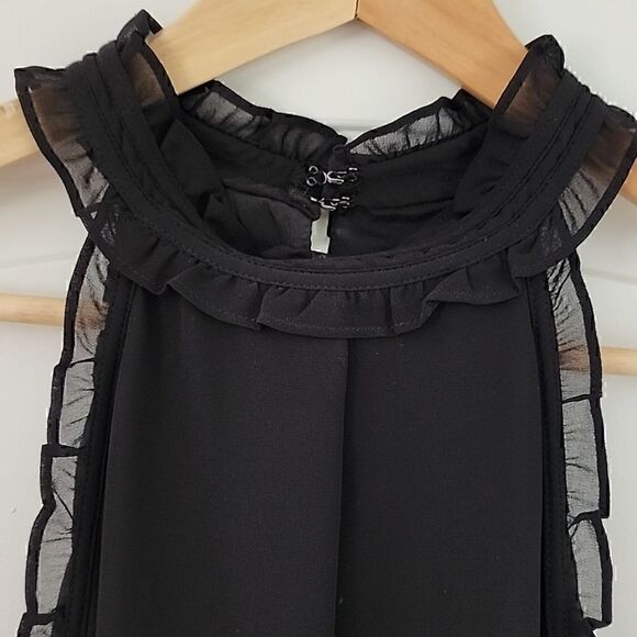 BCBG Sleeveless Cocktail Dress Lined Double Hook Neck Date Night Party Cute Sexy - Picture 3 of 8